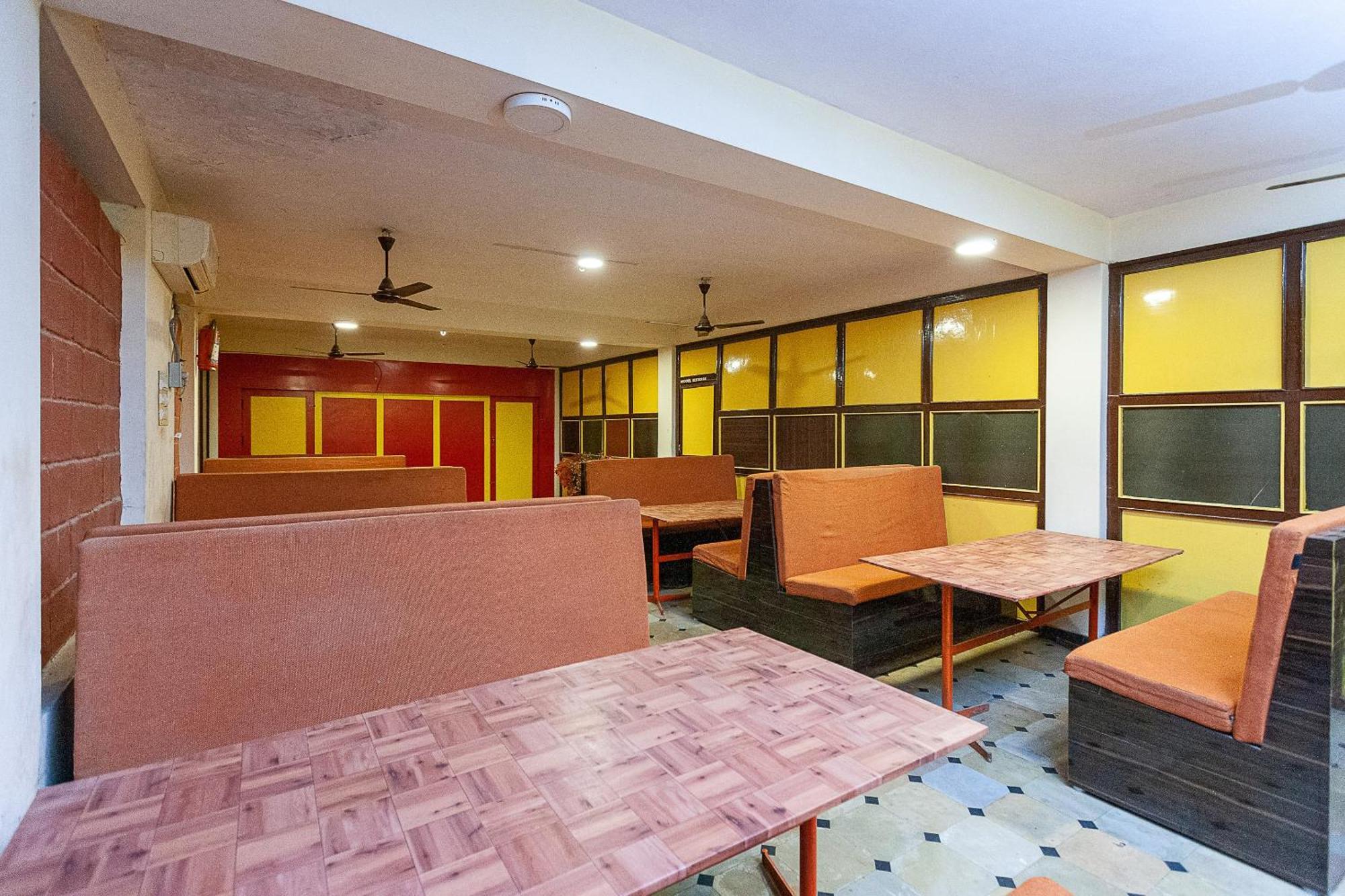 Collection O Ammayi Hotels & Resorts Tiruvannamalai Luaran gambar