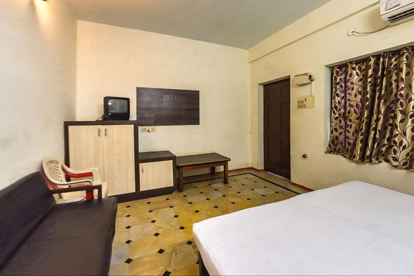 Collection O Ammayi Hotels & Resorts Tiruvannamalai Luaran gambar