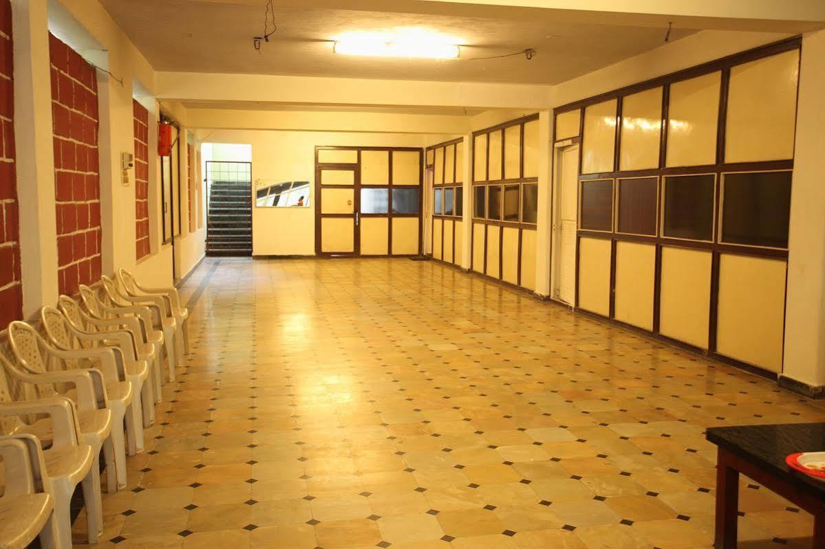 Collection O Ammayi Hotels & Resorts Tiruvannamalai Luaran gambar
